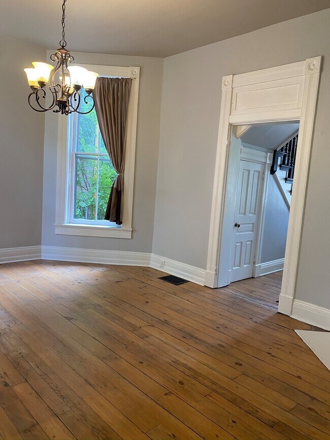 Dining Room - 224 Bonner Street