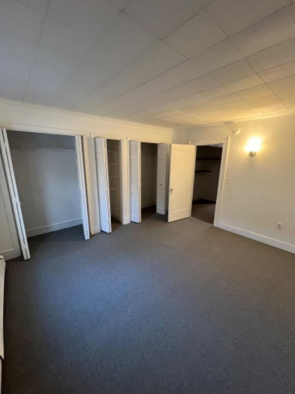 Building Photo - 491 S Main St