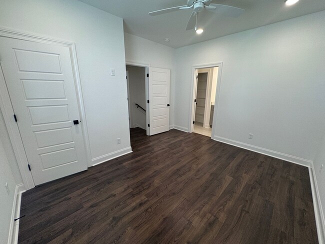 Building Photo - 3BD/3BA FOR RENT IN SOUTH GROVE