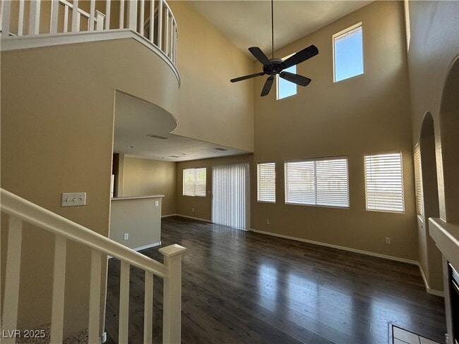 Building Photo - 933 Monte De Oro Ave