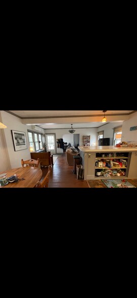 Building Photo - 88 W Minnehaha Pky