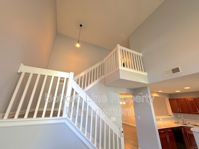 Building Photo - 9932 Birch Knoll Ct