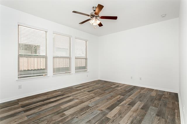 Building Photo - 2104 Miramar Dr