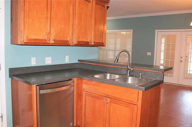 Building Photo - Available March!