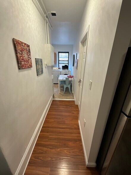 Building Photo - 871 Harrison Ave