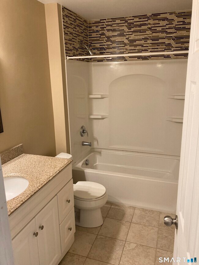 Building Photo - 330 Short Beach Rd