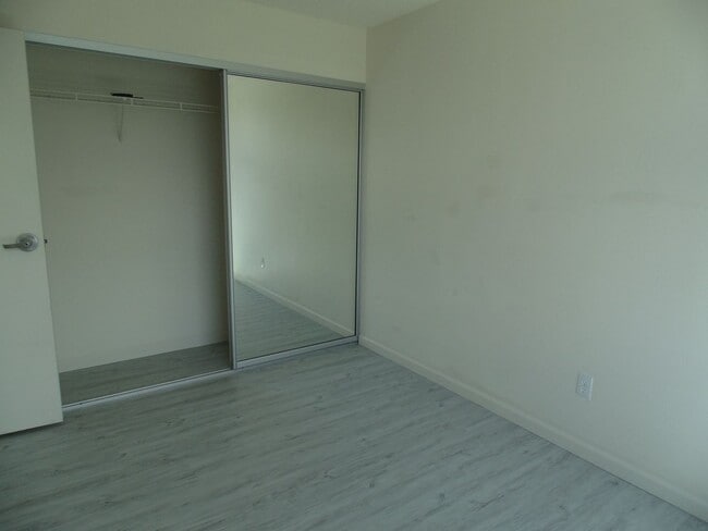 Building Photo - Newly renovated 1 bedroom, 1 bath, 1 parking in Makiki!