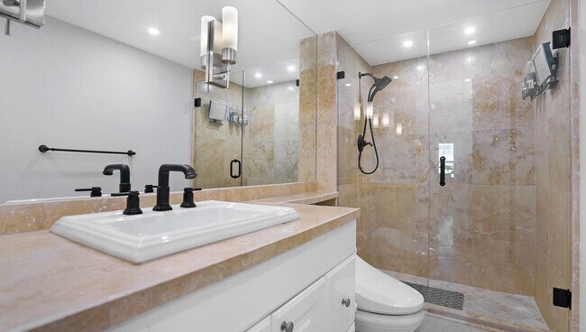 Building Photo - 3550 Galt Ocean Dr