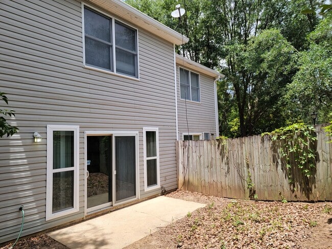 Building Photo - 3 bedroom town home for rent starting June 8, 2026, renting for $1800, includes privacy fenced ya...