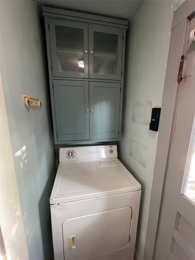 Building Photo - 4621 Michaux St