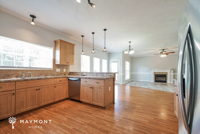 Building Photo - Stunning two story home in Evans, GA!