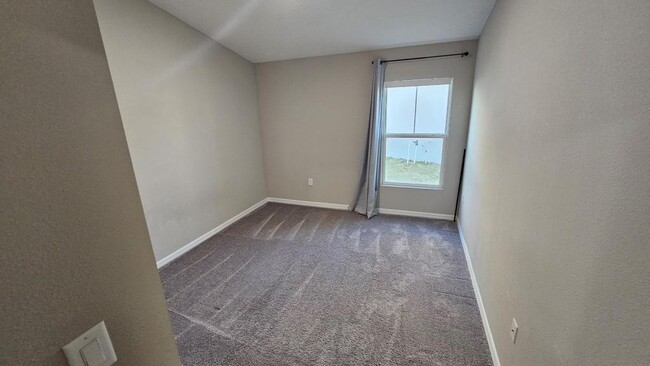 Building Photo - 1428 Axel Cir