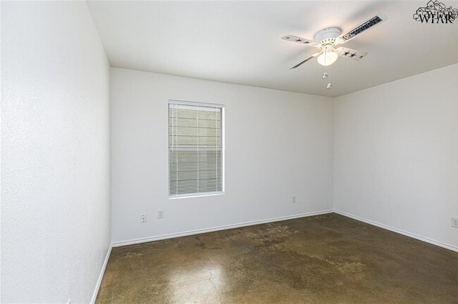 Building Photo - 1703 6th St