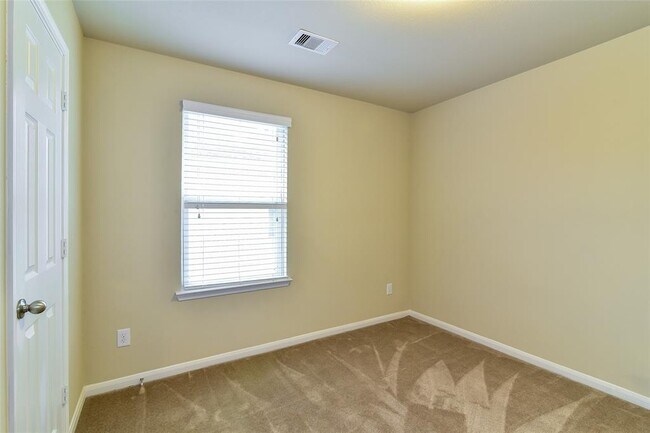 Building Photo - 13062 Rose Landing Dr