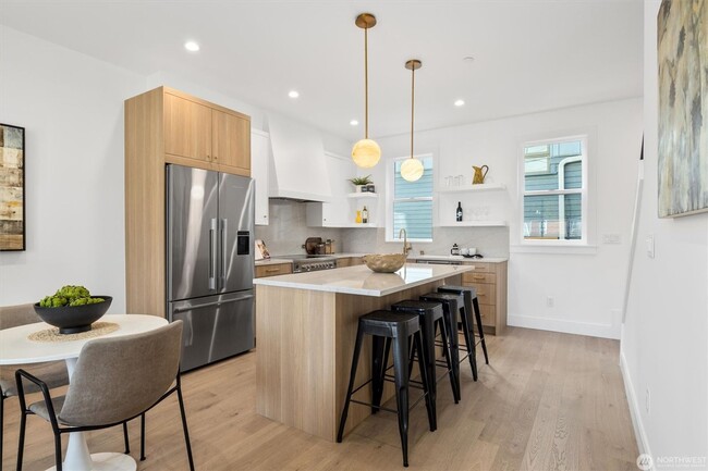 Building Photo - Brand new 2 bedroom with luxury finishes i...