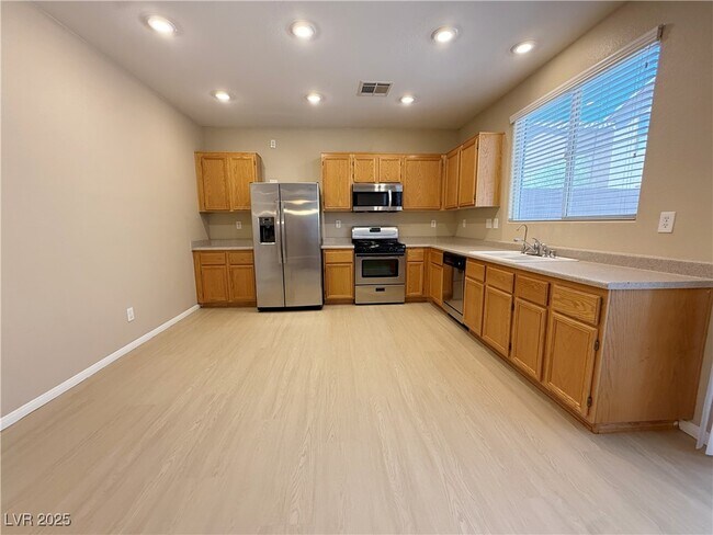 Building Photo - 11143 Ash Mountain St