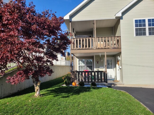 Exterior - 1 Riverside Park N