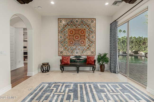 Building Photo - 7002 E Aster Dr