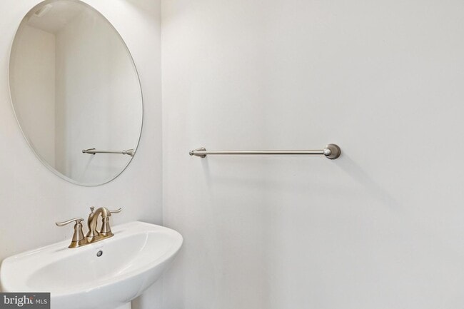 Building Photo - 5329 Woodyard Rd