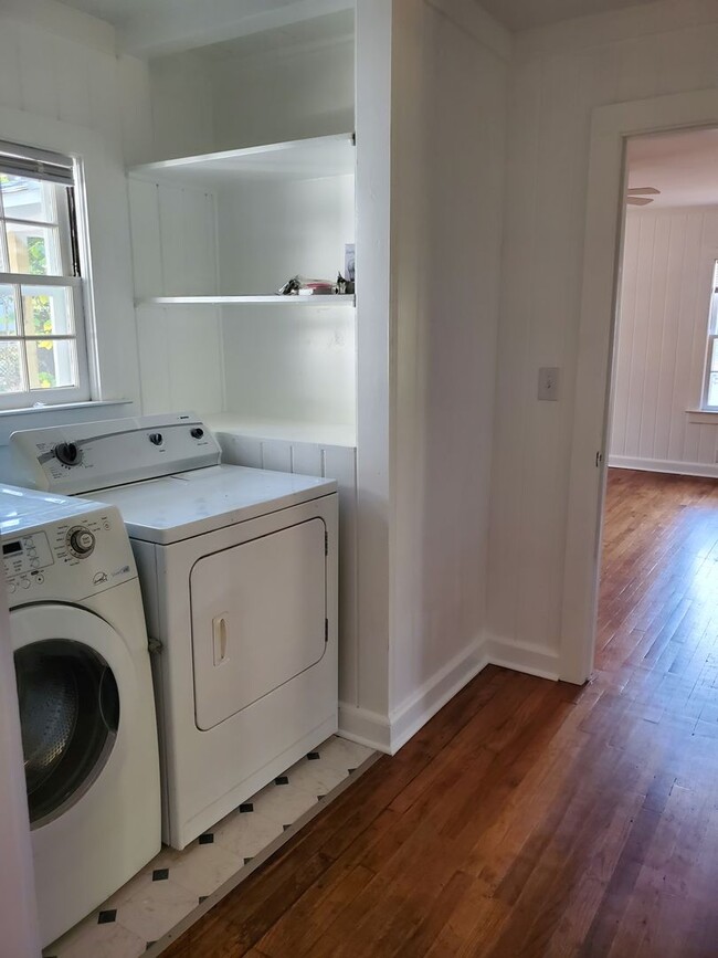 Building Photo - Looking for a cozy newly renovated home in...