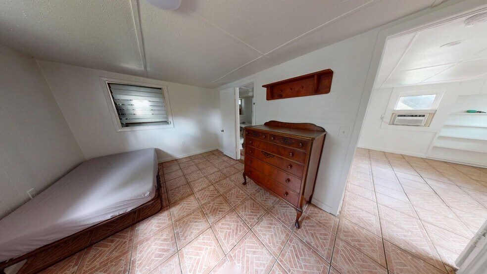 Building Photo - 4808 Davisson Ave