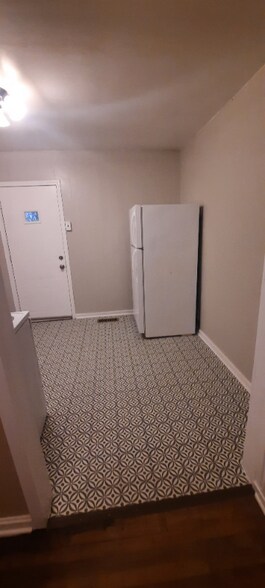 Building Photo - 1614 Elizabeth Rd