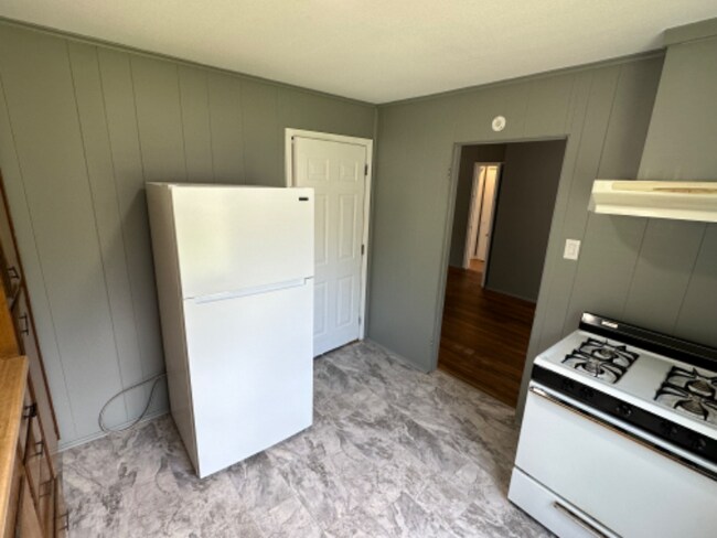 Building Photo - 205 Chambers St