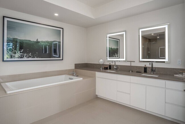 Building Photo - Modern 3 Bedroom, 3 Bathroom Furnished Condo at Makalii in Wailea