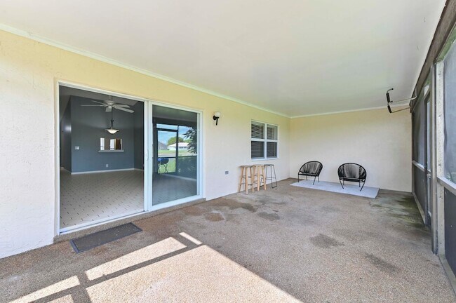 Building Photo - 8495 Lakepoint Ct