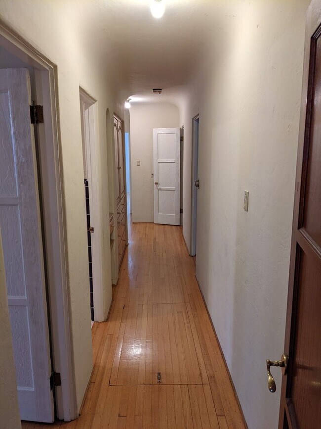 Building Photo - 316 Park Ave