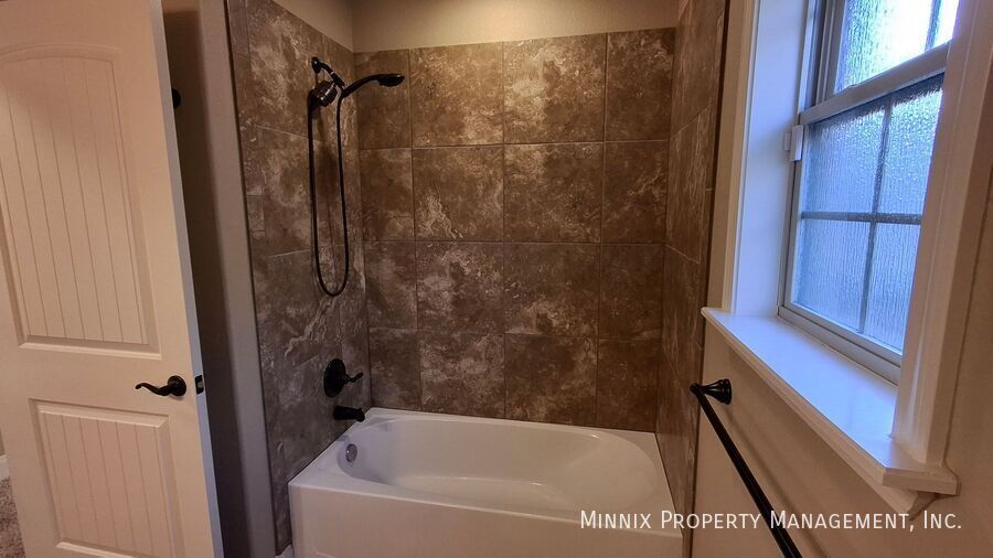 Building Photo - 7904 Legacy Pkwy