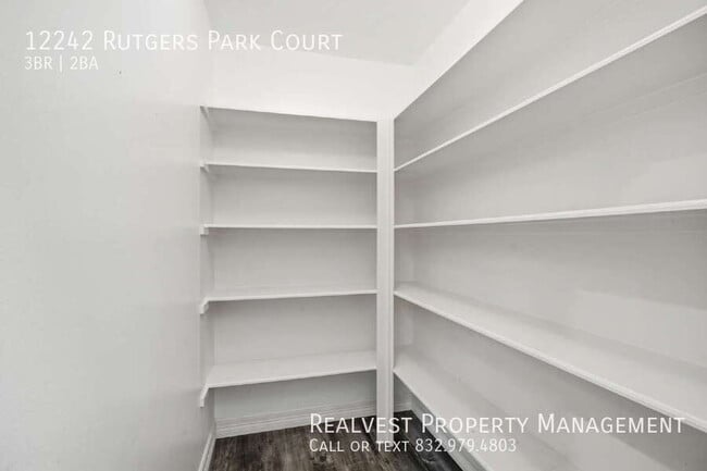Building Photo - 12242 Rutgers Park Ct