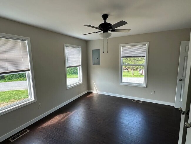 Primary Photo - 2168 Alnwick Blvd