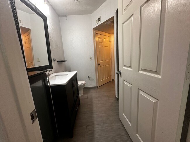 Building Photo - THE GRANDE DOWNTOWN CONDO - 1BR/1BA