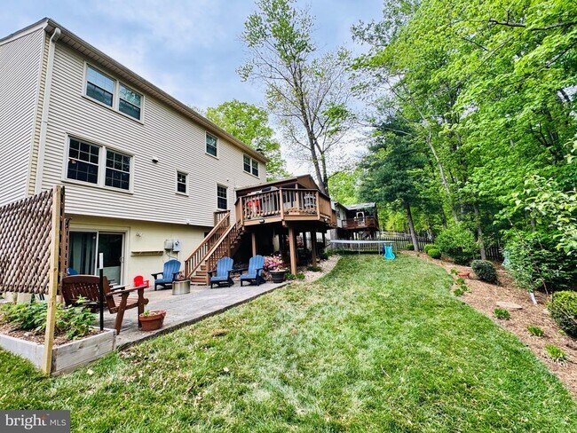 Building Photo - 12525 Hedges Run Dr