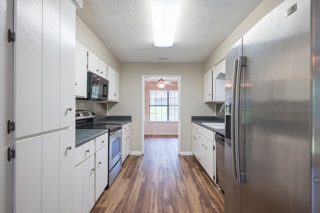 Building Photo - Great home in Wood Valley!