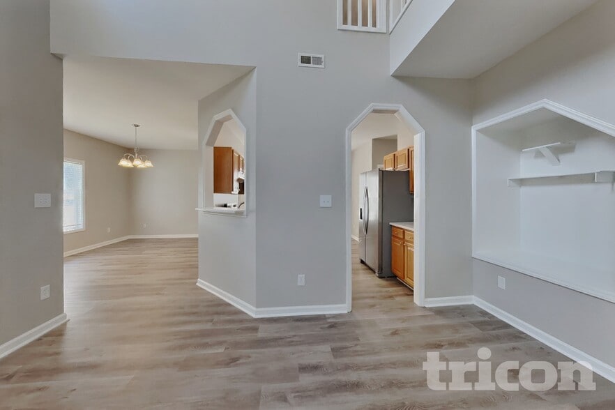 Building Photo - 5224 Anchorage Way