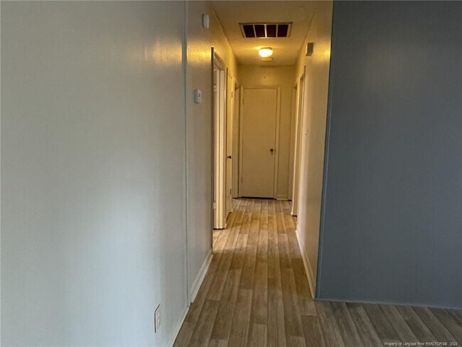 Building Photo - 323 Cadmium Ct