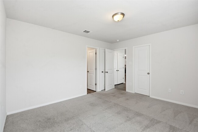 Building Photo - 15626 Del Norte Dr