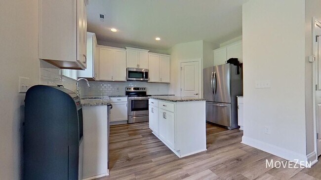 Building Photo - 10101 Belville Oaks Ln