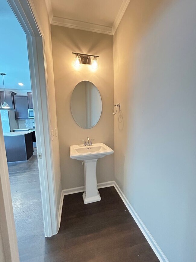 Building Photo - 3 Bedroom/ 2.5 Bathroom Berwick area in Sa...