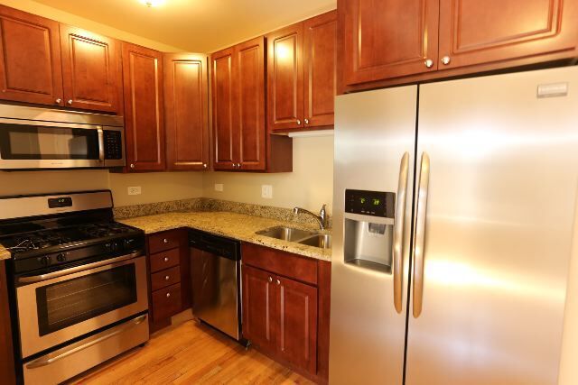 Building Photo - 4944 N Hoyne Ave