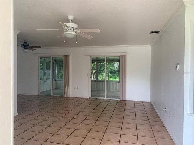 Building Photo - 18356 Robinson Ave