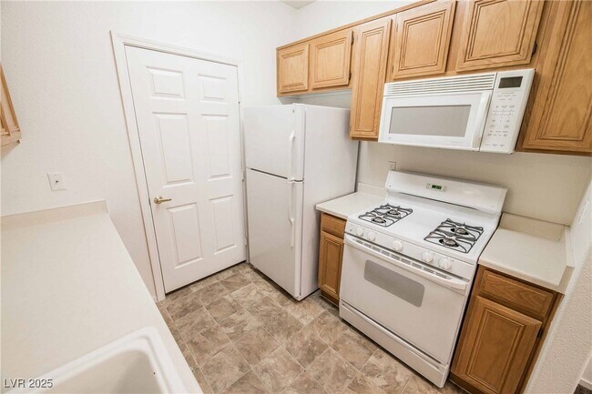 Building Photo - 7135 S Durango Dr
