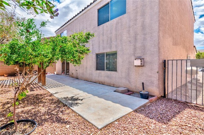 Building Photo - 8940 W Marmo Ave