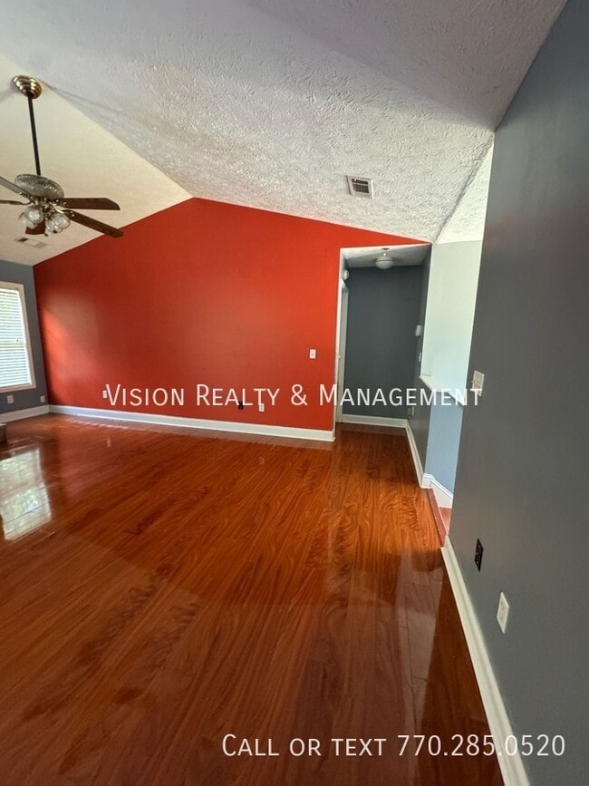 Building Photo - 210 Edgemont Dr