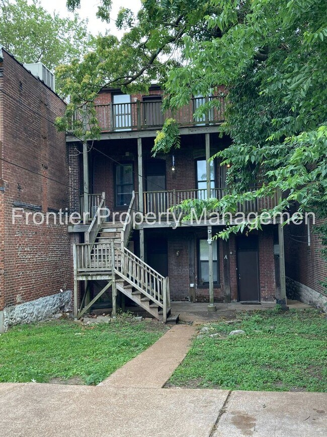 Building Photo - 2511 S 9th St
