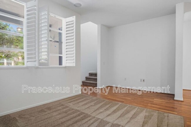 Building Photo - 1608 White Hickory Pl