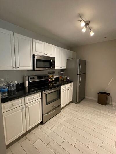 Building Photo - 1200 Town Center Dr