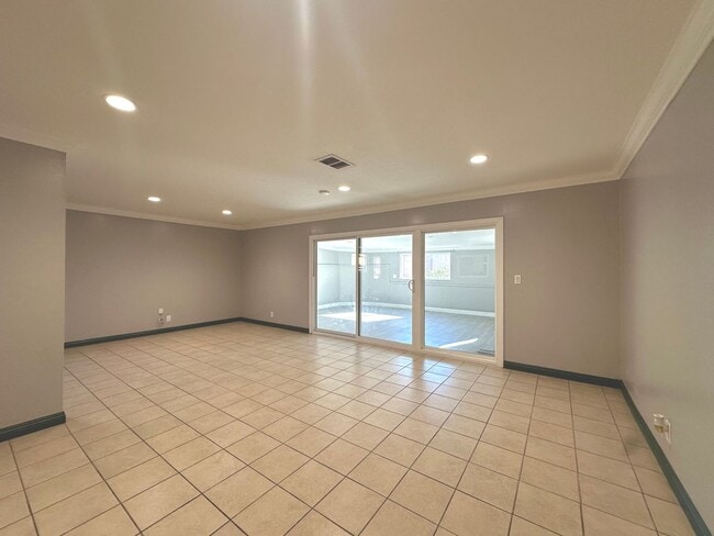 Building Photo - Remodeled Home in Santa Ana